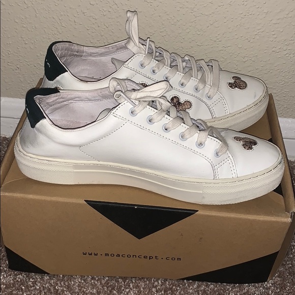 Mickey sneakers 👟 🐭 MOVING OUT SALE🚨🚨 - Picture 6 of 8